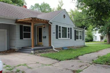 Main picture of 419 N 8th St