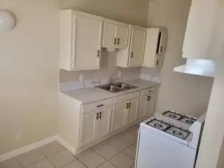 Main picture of 8357 Gardendale St
