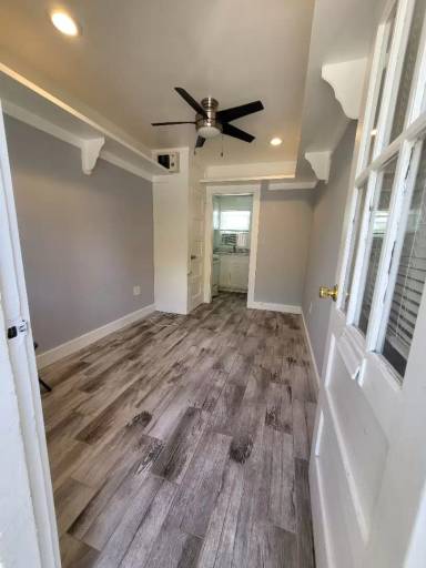 Main picture of 2406 Fernleaf St