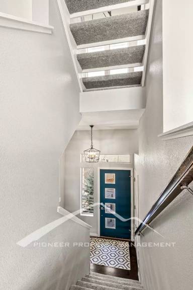 Main picture of 4844 Halifax Ct