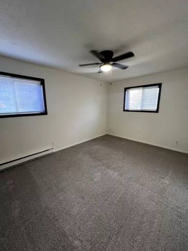 Main picture of 1510 E Gateway Cir S