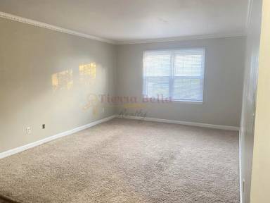 Main picture of 7605 Hunt Club Rd