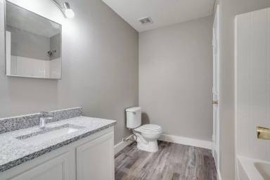 Main picture of 5504 Comanche Wells Dr