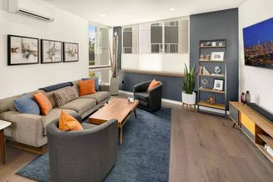 Main picture of 208 16th Ave