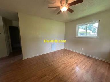 Main picture of 7017 Gibson Rd