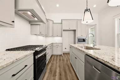 Main picture of 13932 Mullins Way