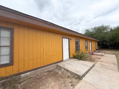 Main picture of 1918 N Smith Ave
