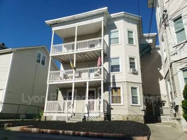 Main picture of 222 Wood Ave