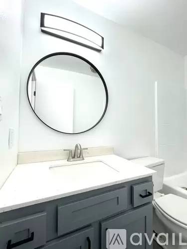 Main picture of 434 N Hollywood Way