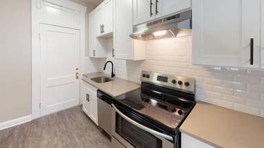 Main picture of 916 S Oregon
