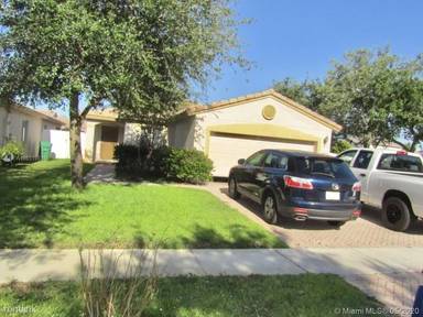 Main picture of 4577 SW 134th Ave