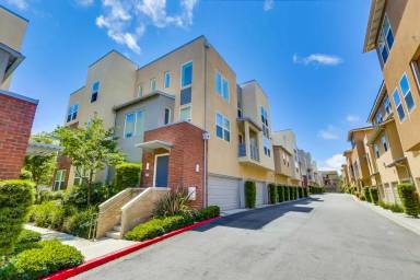 Main picture of 17 Beacon Way