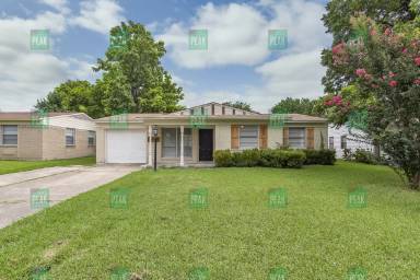 Main picture of 4818 Bedford Dr