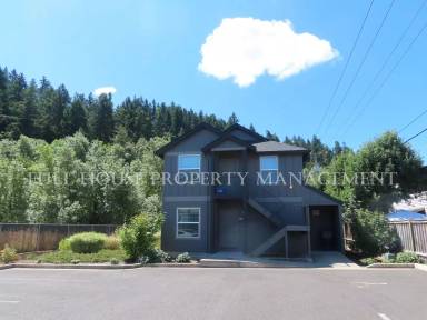 Main picture of 5863 Aster St