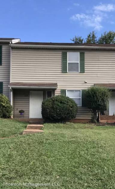Main picture of 669 Highview Ct