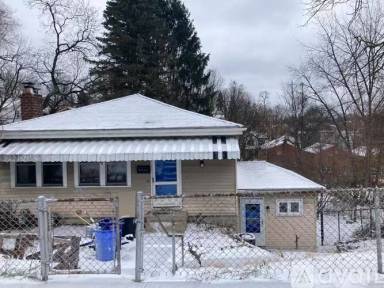 Main picture of 2313 Vodeli St