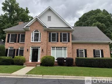Main picture of 1720 Manhasset Pl
