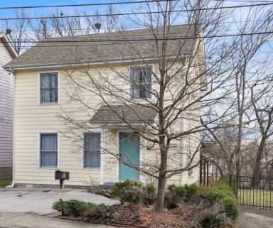 Main picture of 914 Warren St