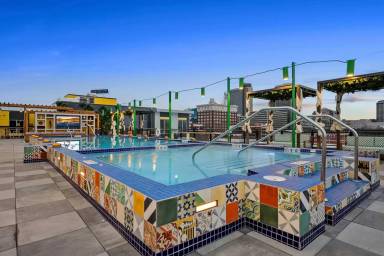 Main picture of City Club Apartments Crossroads Kansas City