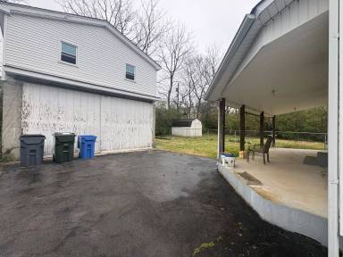 Main picture of 621 Addison Ave