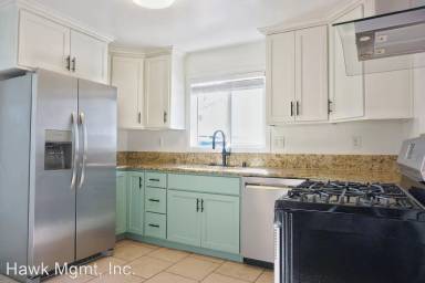 Main picture of 24320 Lucille Ave