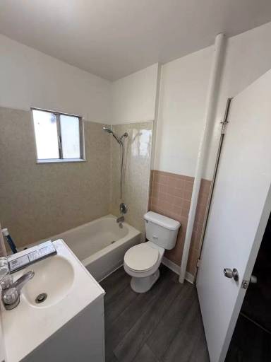 Main picture of 8607 Cedar St