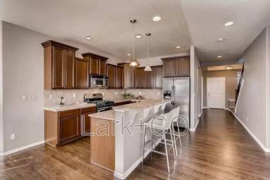 Main picture of 2412 Robindale Way
