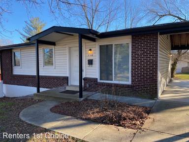 Main picture of 110 E Thornton Ave