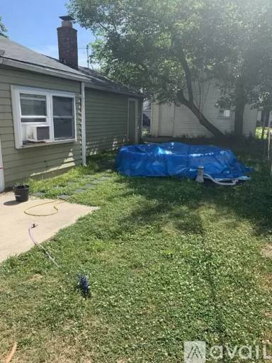 Main picture of 2206 N Delphos St