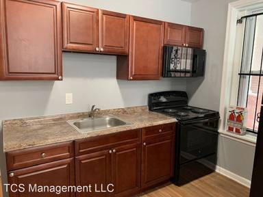 Main picture of 65 W Logan St
