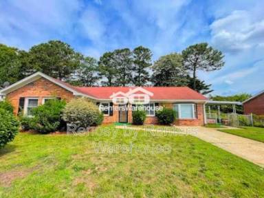 Main picture of 2912 Doris Ave
