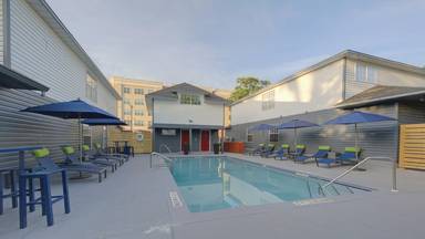 Main picture of The Social Row