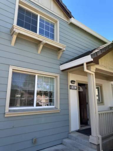 Main picture of 521 Daniels Ave