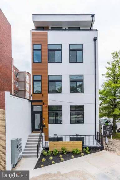 Main picture of 1507 Rhode Island Ave NE