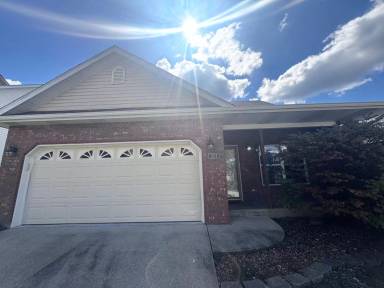 Main picture of 305 - 307 Carmel Valley Way