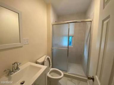 Main picture of 4 Athol St