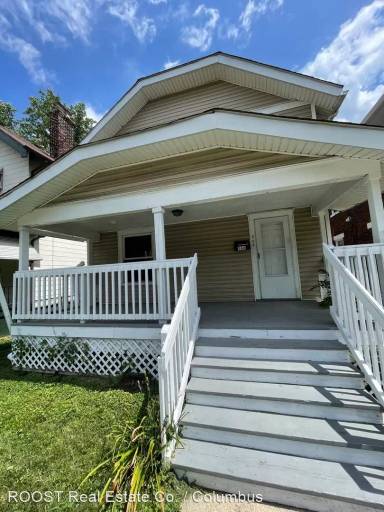 Main picture of 566 Lilley Ave