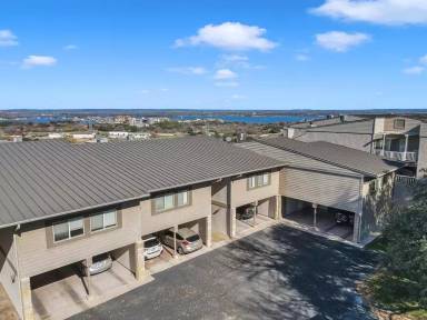 Main picture of 400 Hi There