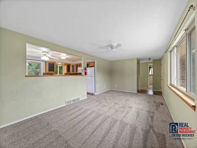 Main picture of 409 W 47th St