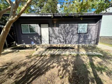 Main picture of 2208 Santa Rita St