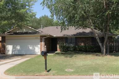 Main picture of 2325 Apple Way