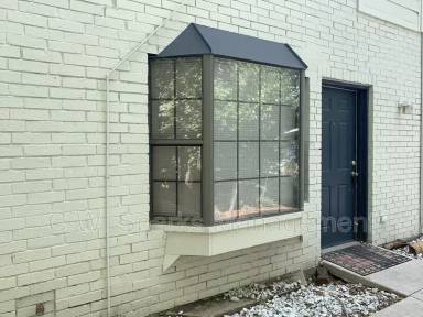 Main picture of 2806 Knight St