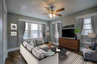 Main picture of 3721 Broadway - 17