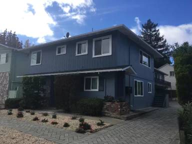 Main picture of 922 Academy Ave