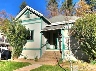 Main picture of 673 Canal St