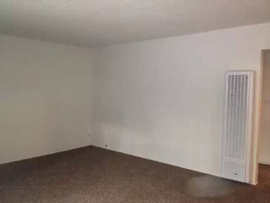 Main picture of 1725 W 9th Ave