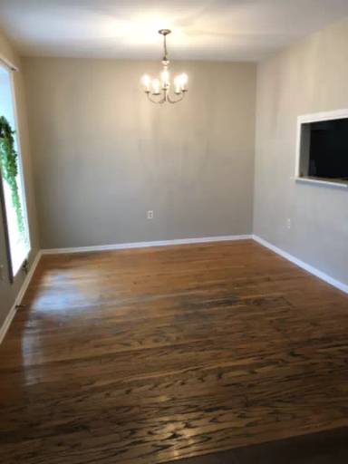 Main picture of 1755 College Dr
