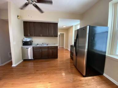 Main picture of 55 Parker St