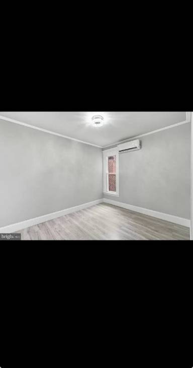 Main picture of 6617 Rutland St
