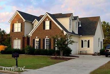 Main picture of 1040 Lilac Arbor Rd